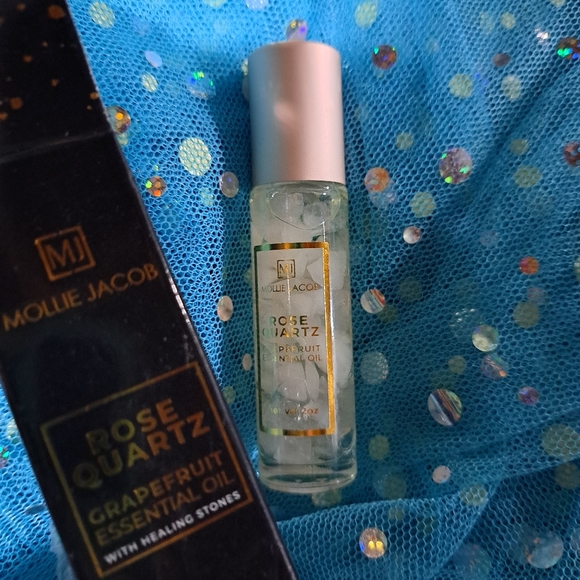 Essential oil-Rose Quartz - Picture 3 of 3